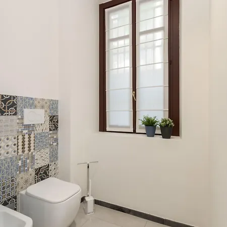 All'ombra Del Grattacielo By Wonderful Italy Apartmán