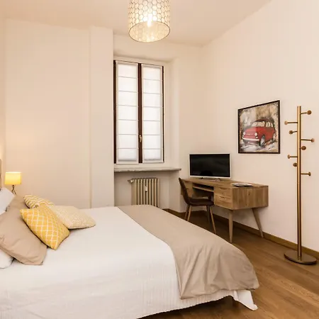 All'ombra Del Grattacielo By Wonderful Italy Turín