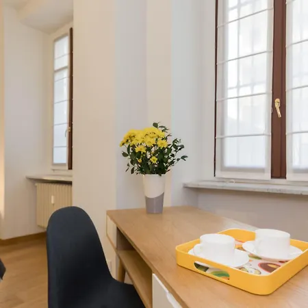 All'ombra Del Grattacielo By Wonderful Italy Apartmán *