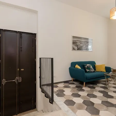 All'ombra Del Grattacielo By Wonderful Italy Turín