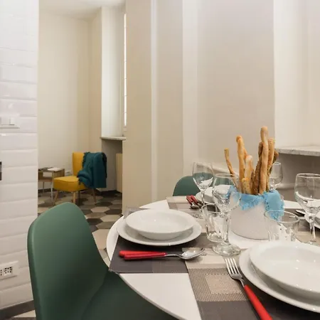 All'ombra Del Grattacielo By Wonderful Italy *
