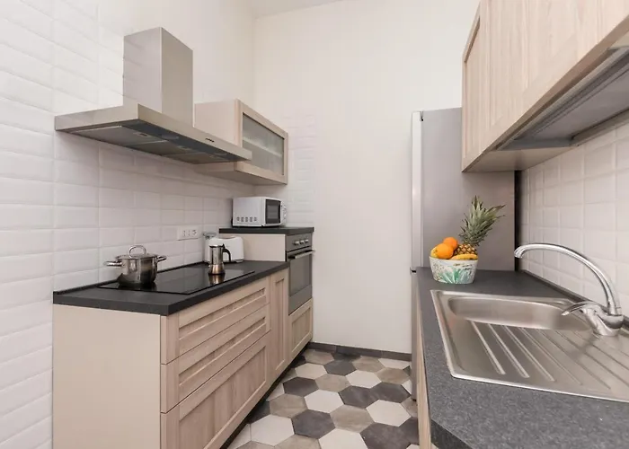 All'ombra Del Grattacielo By Wonderful Italy Apartment