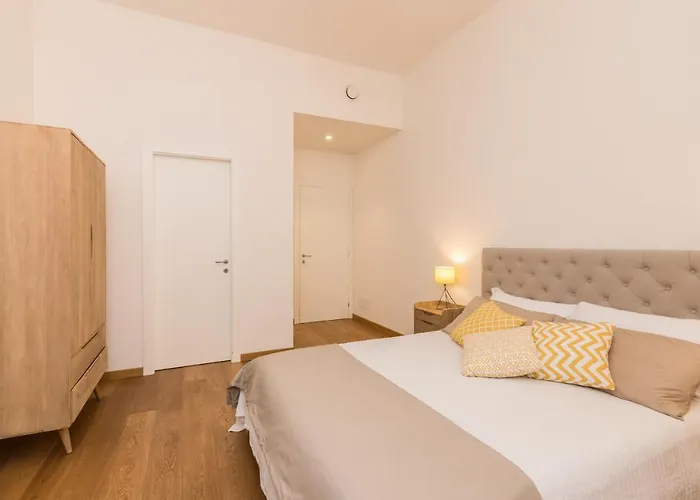 All'ombra Del Grattacielo By Wonderful Italy Apartment